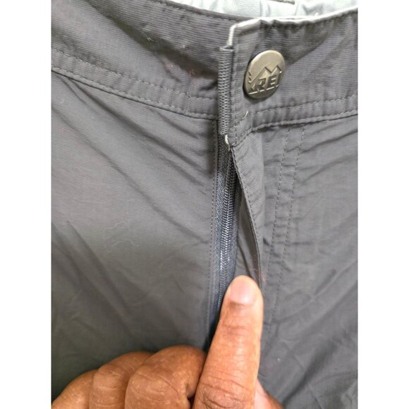 REI Co-O Women's Gray Convertible Hiking Pants Size 12 Lightweight Nylon Zip-Off - Picture 8 of 12